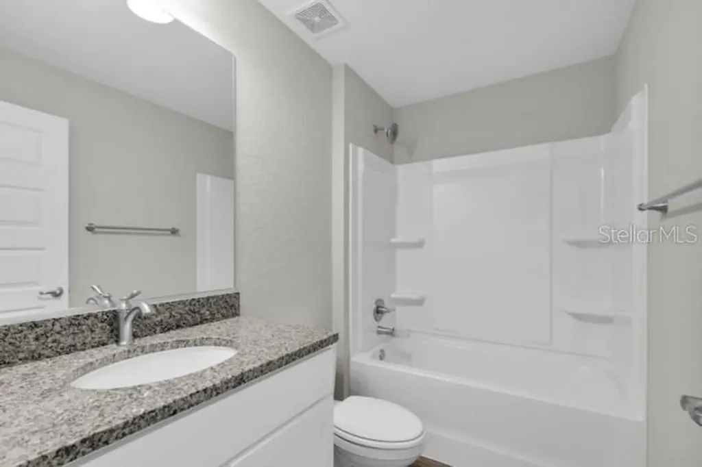 25 Locust Loop Lane Ocala FL 34472