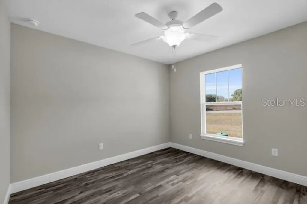25 Locust Loop Lane Ocala FL 34472