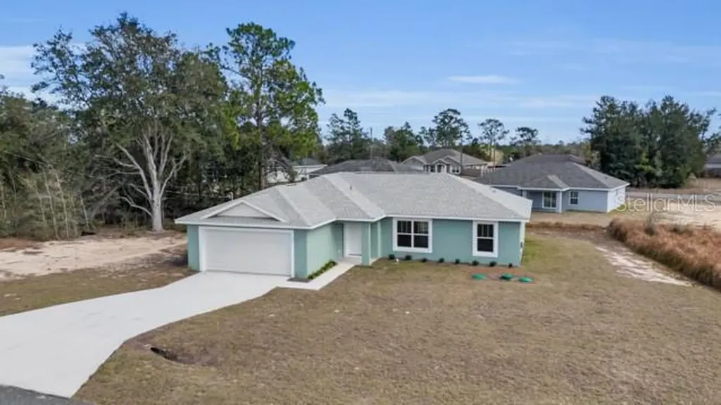 25 Locust Loop Lane Ocala FL 34472