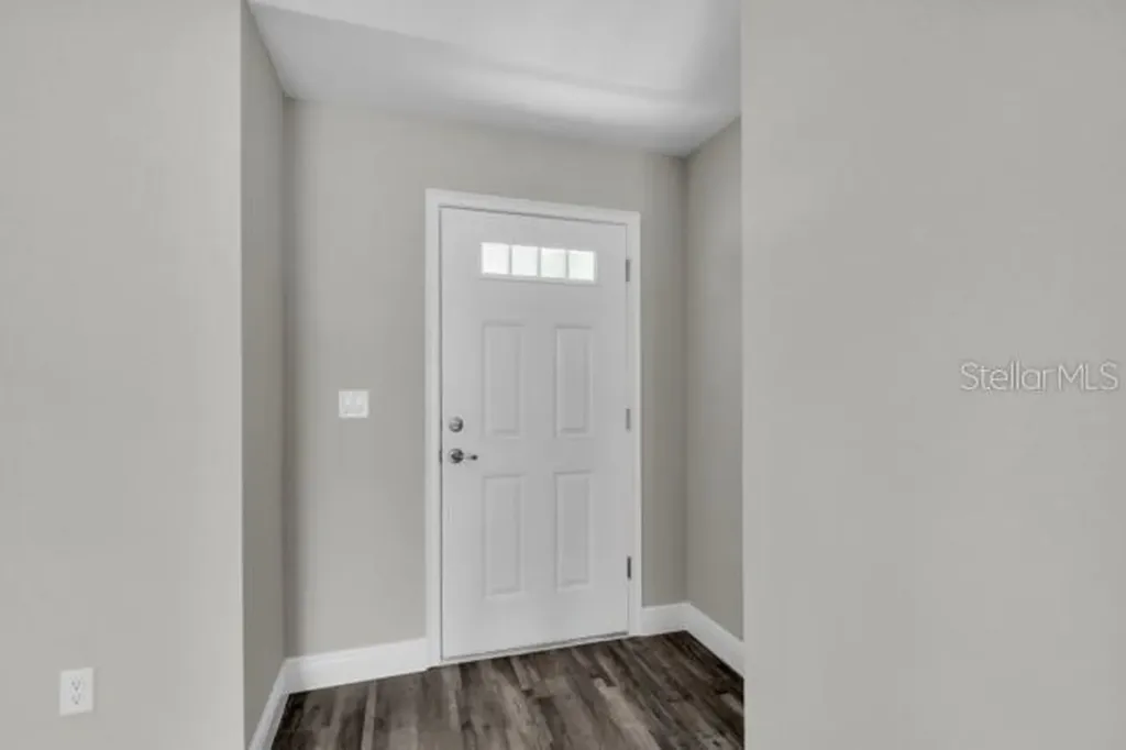 25 Locust Loop Lane Ocala FL 34472