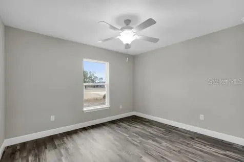 25 Locust Loop Lane Ocala FL 34472