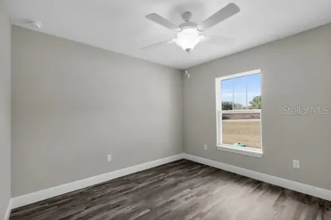 25 Locust Loop Lane Ocala FL 34472