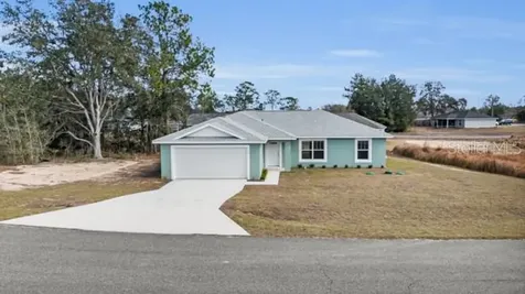 25 Locust Loop Lane Ocala FL 34472