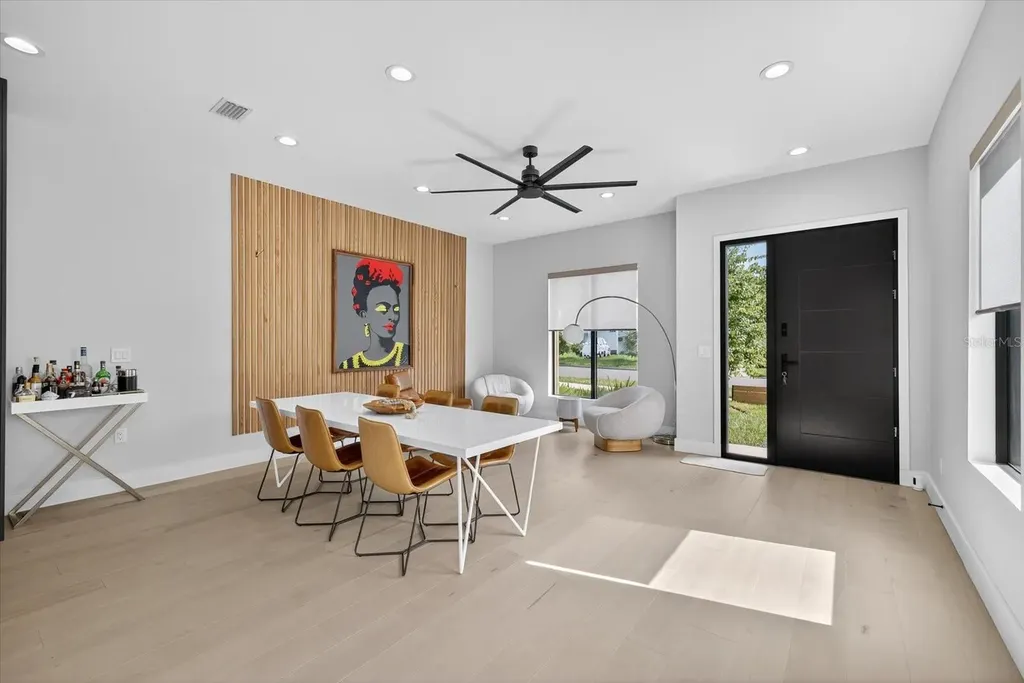 423 W Amelia Avenue Tampa FL 33602