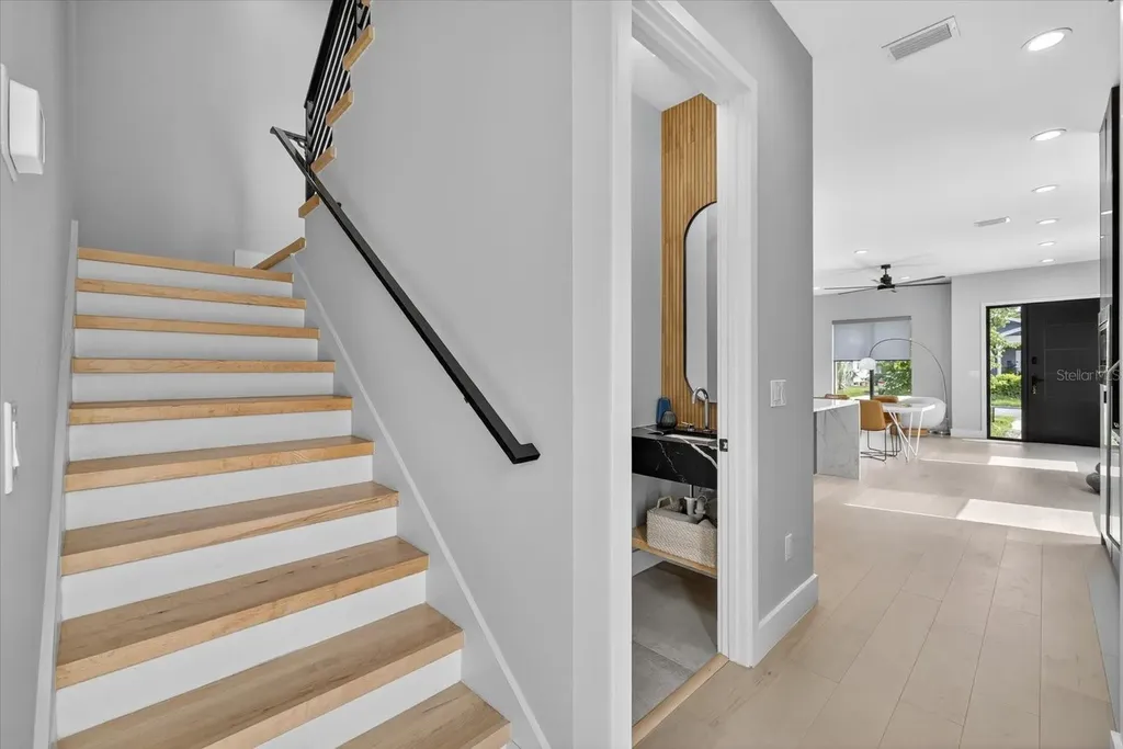 423 W Amelia Avenue Tampa FL 33602