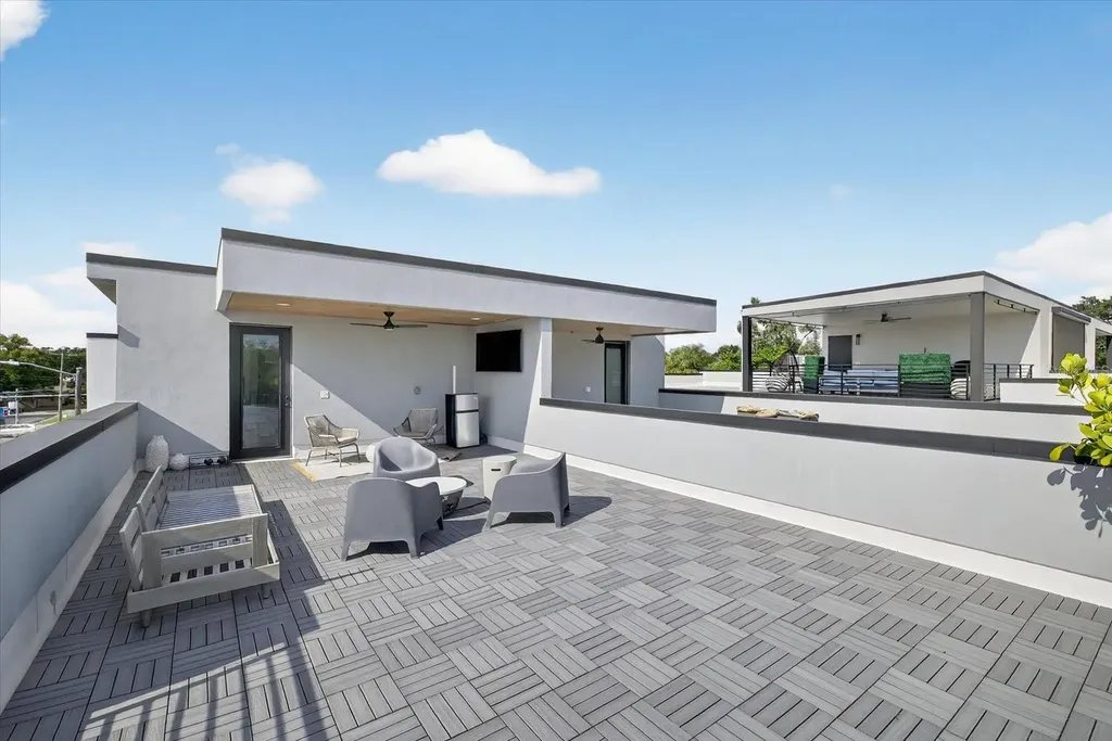 423 W Amelia Avenue Tampa FL 33602