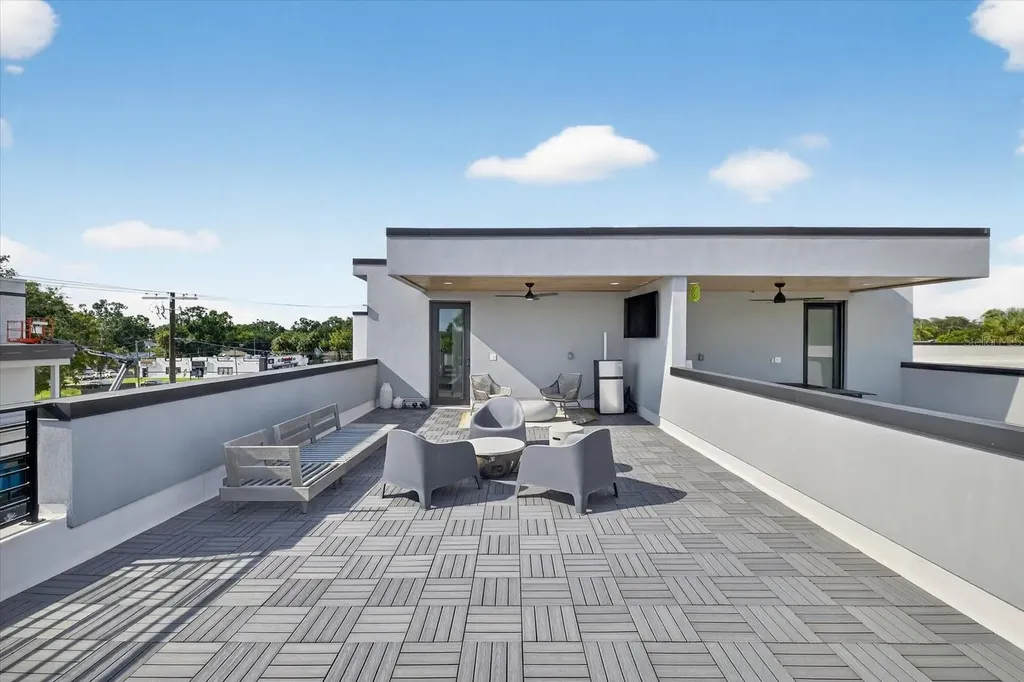 423 W Amelia Avenue Tampa FL 33602