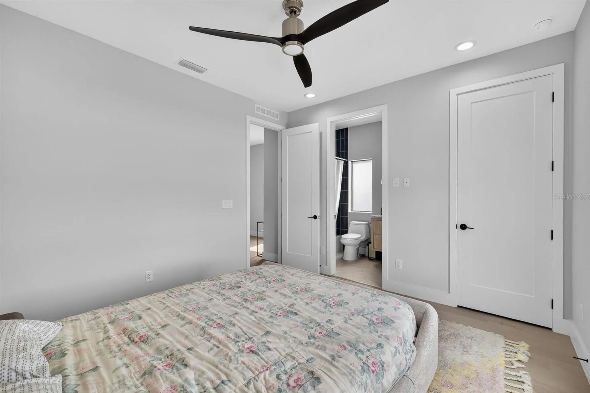 423 W Amelia Avenue Tampa FL 33602