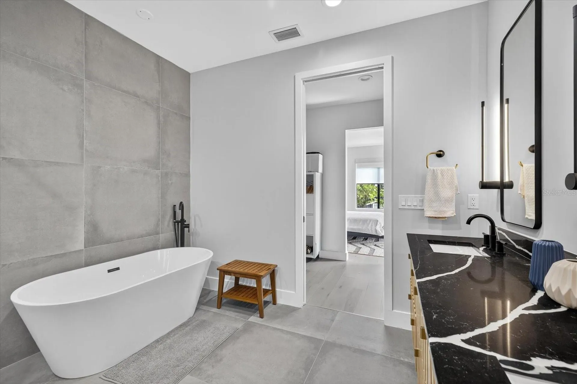 423 W Amelia Avenue Tampa FL 33602