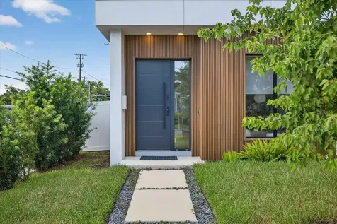 423 W Amelia Avenue Tampa FL 33602