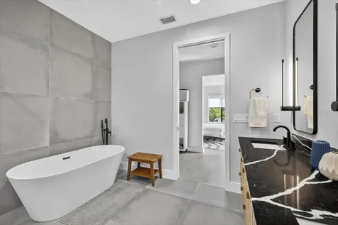 423 W Amelia Avenue Tampa FL 33602