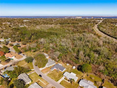 615 Hillcrest Avenue Titusville FL 32796