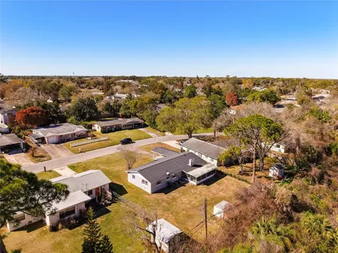 615 Hillcrest Avenue Titusville FL 32796