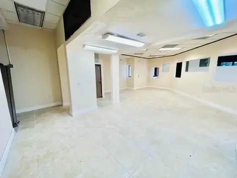 1800 W Oak Ridge Road Orlando FL 32809