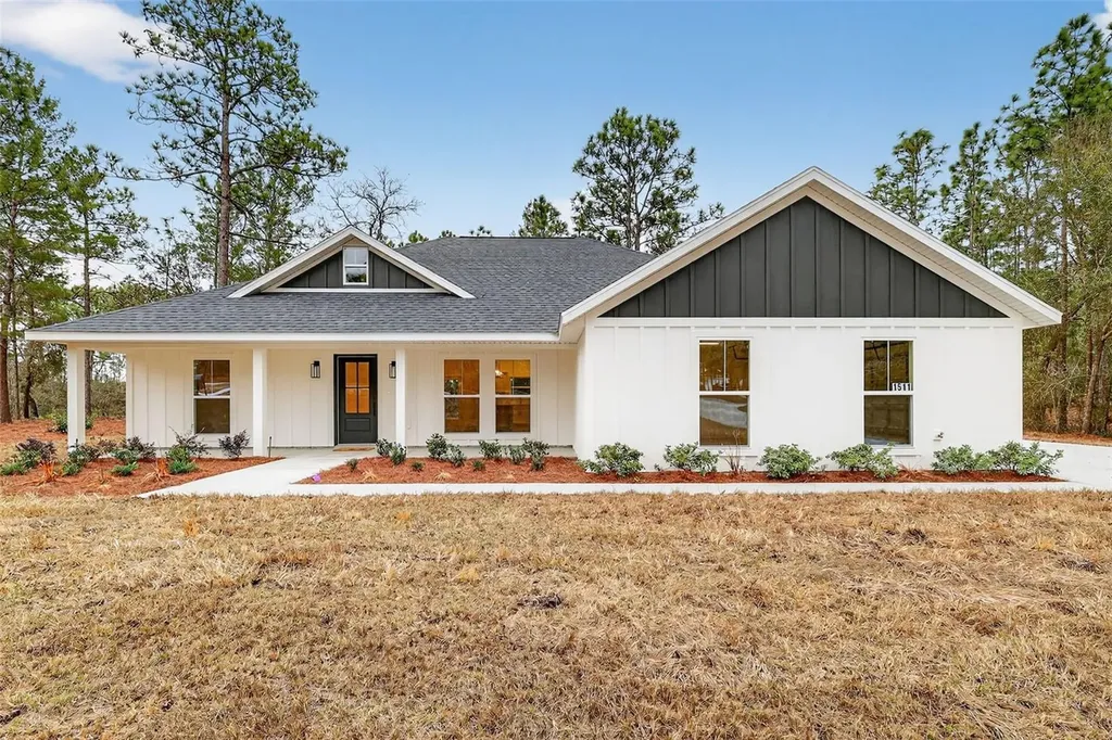 1511 County Road 243a Wildwood FL 34785