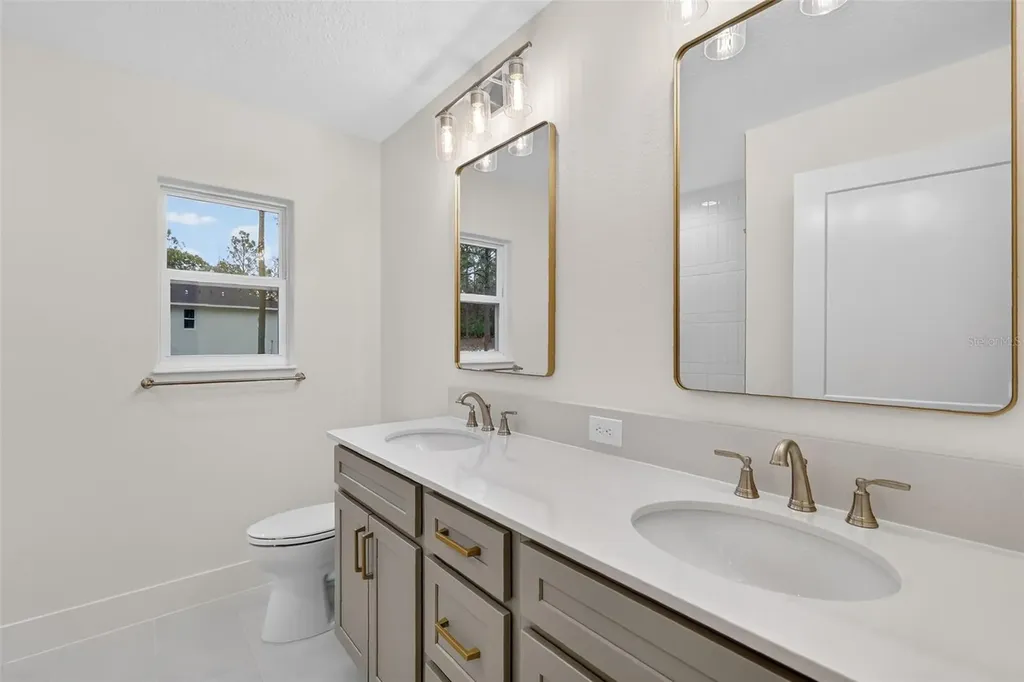 1511 County Road 243a Wildwood FL 34785