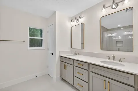 1511 County Road 243a Wildwood FL 34785