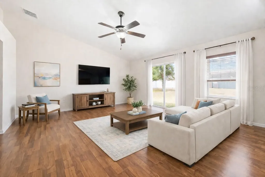1131 Highland Meadows Street Davenport FL 33837