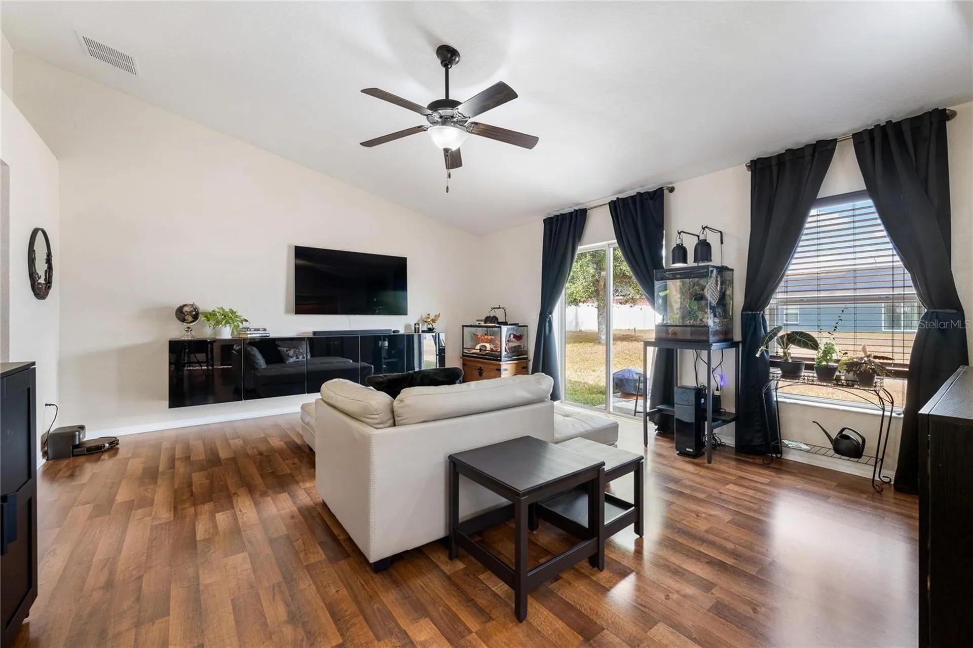 1131 Highland Meadows Street Davenport FL 33837