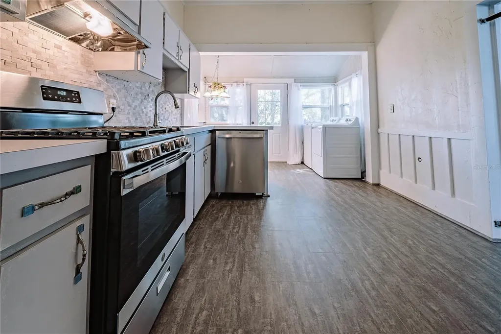 510 E Key Avenue Eustis FL 32726