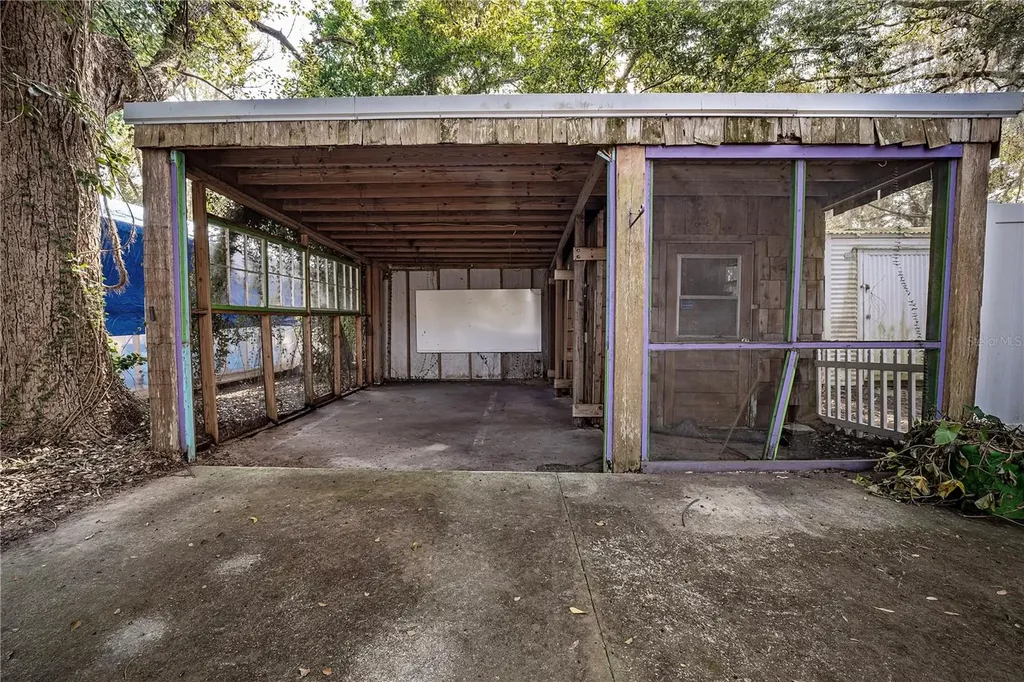 510 E Key Avenue Eustis FL 32726