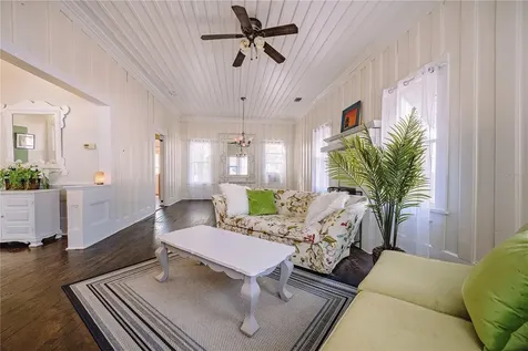 510 E Key Avenue Eustis FL 32726