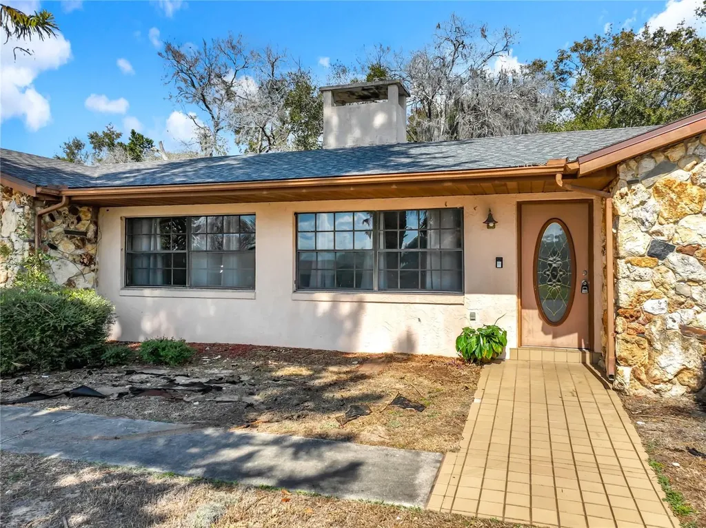 1029 Michelle Court Tavares FL 32778