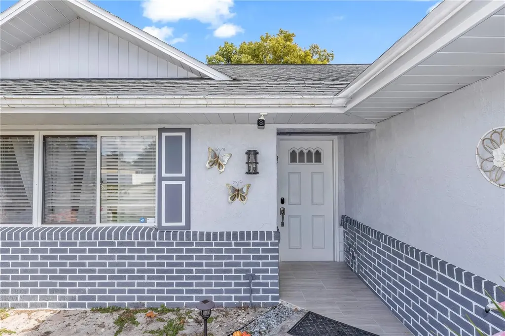1390 San Carlos Avenue Deltona FL 32738
