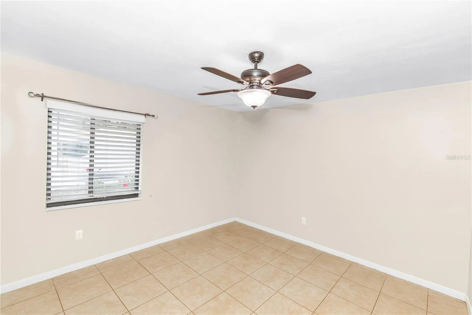 1390 San Carlos Avenue Deltona FL 32738