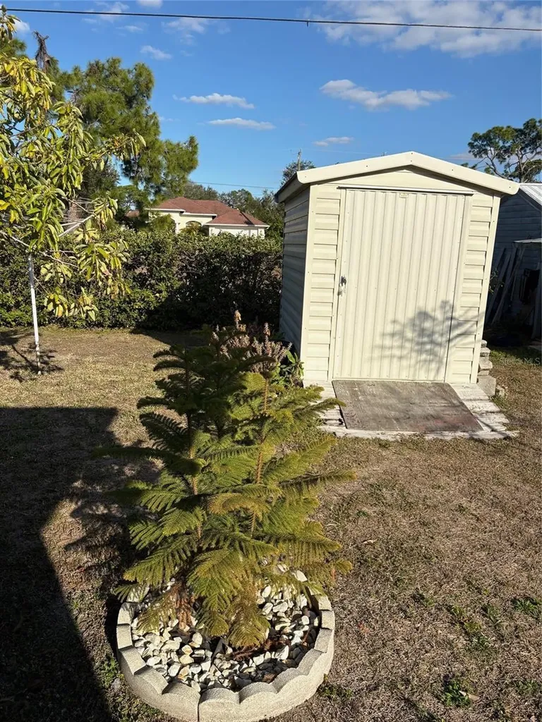 321 Venetia Avenue North Port FL 34287