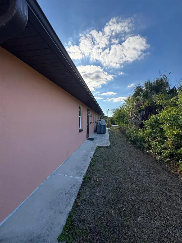 321 Venetia Avenue North Port FL 34287