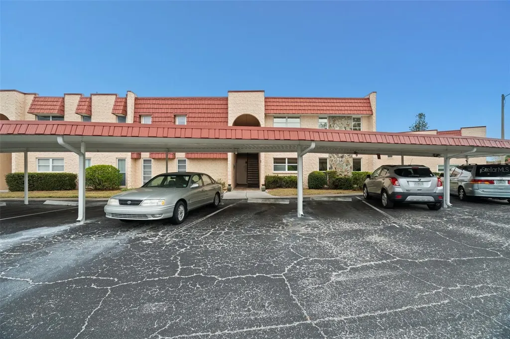 116 Dogwood Circle Seminole FL 33777