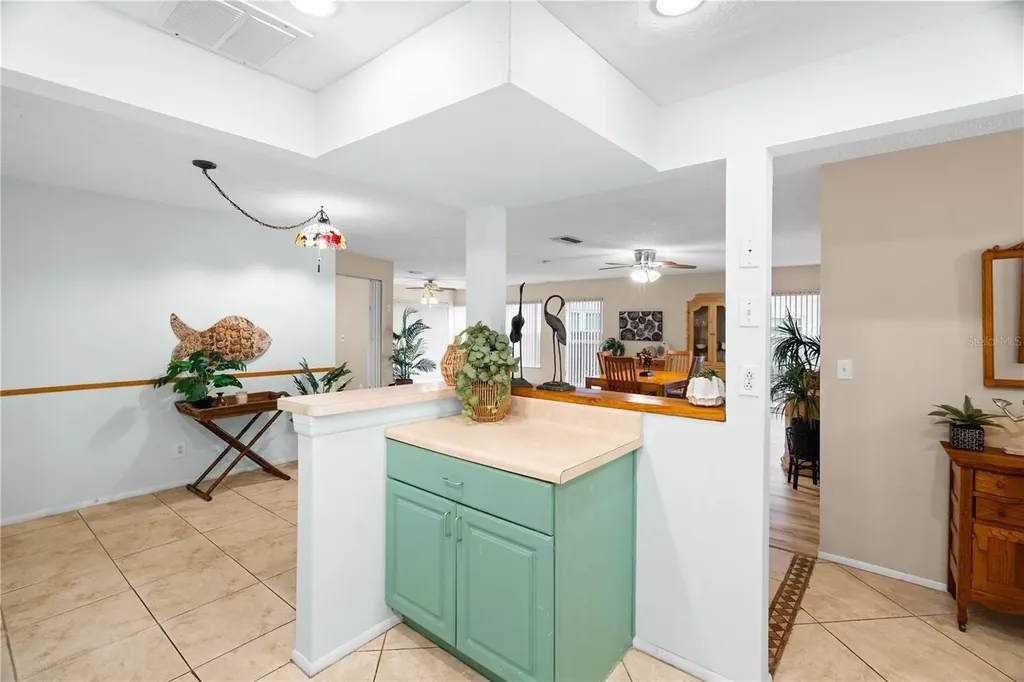 116 Dogwood Circle Seminole FL 33777