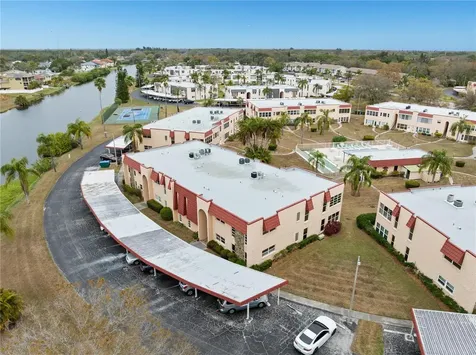 116 Dogwood Circle Seminole FL 33777
