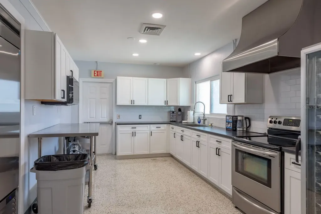 2331 Belleair Road Clearwater FL 33764