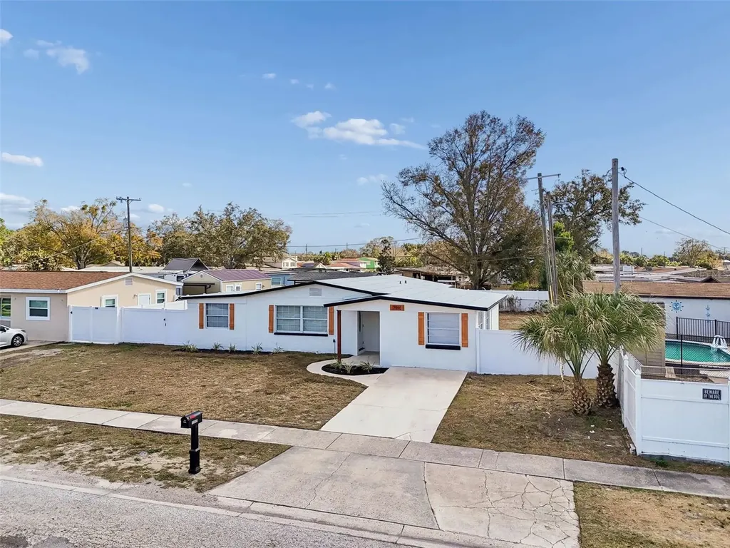 7910 W Powhatan Avenue Tampa FL 33615