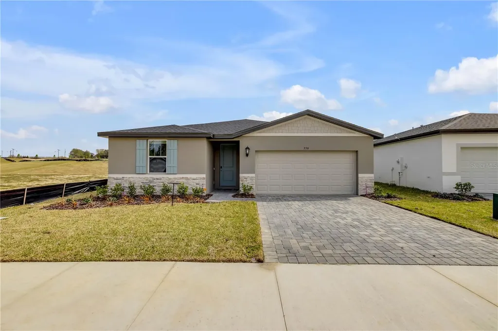 779 Sunshower Drive Lady Lake FL 32159
