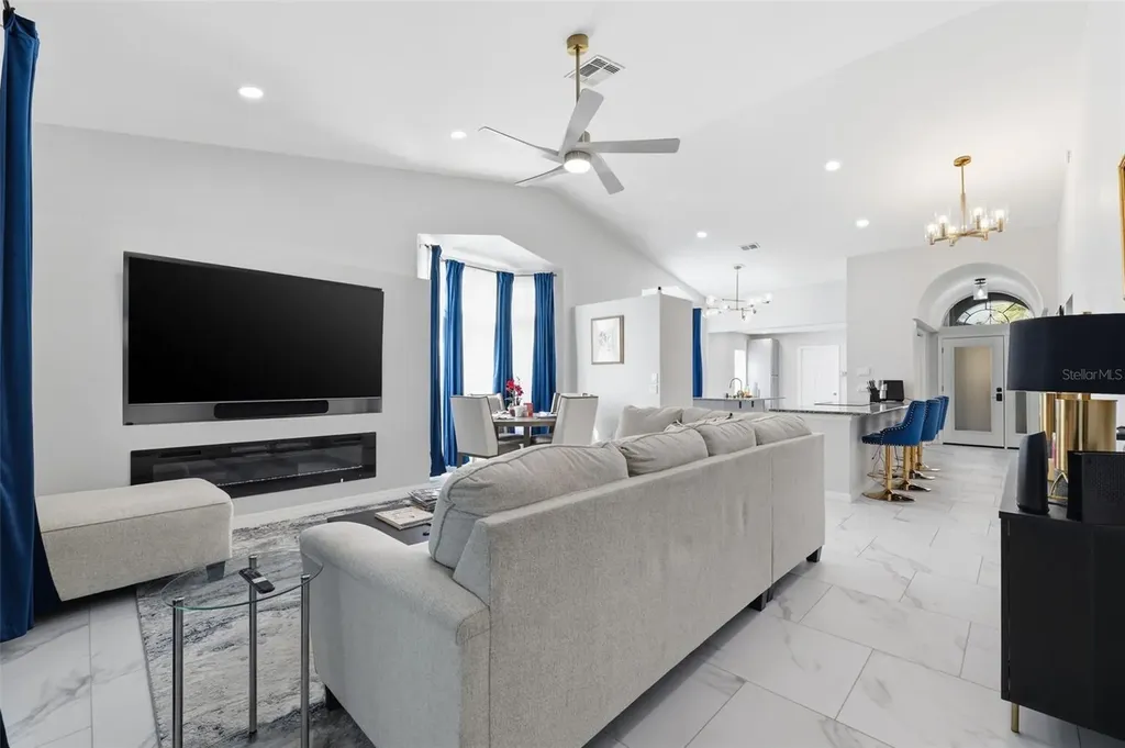 9376 French Quarters Circle Weeki Wachee FL 34613