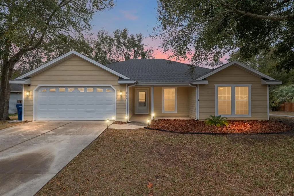 944 NW 256th Terrace Newberry FL 32669