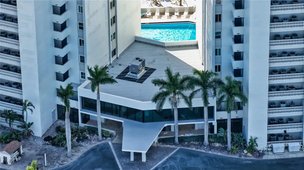 113 Whispering Sands Drive Sarasota FL 34242