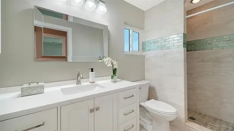 113 Whispering Sands Drive Sarasota FL 34242