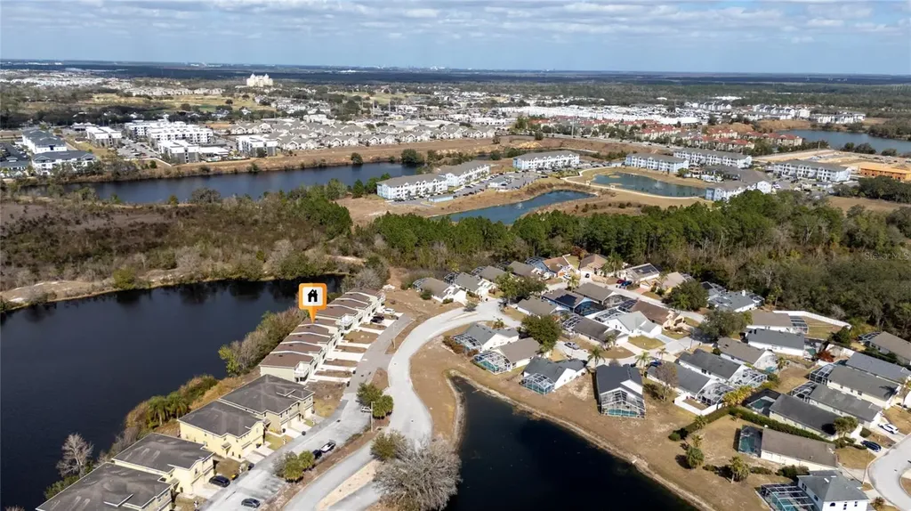 460 Lake Shore Parkway Davenport FL 33896