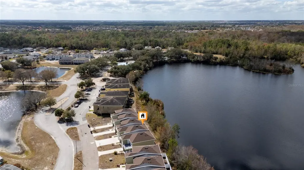 460 Lake Shore Parkway Davenport FL 33896