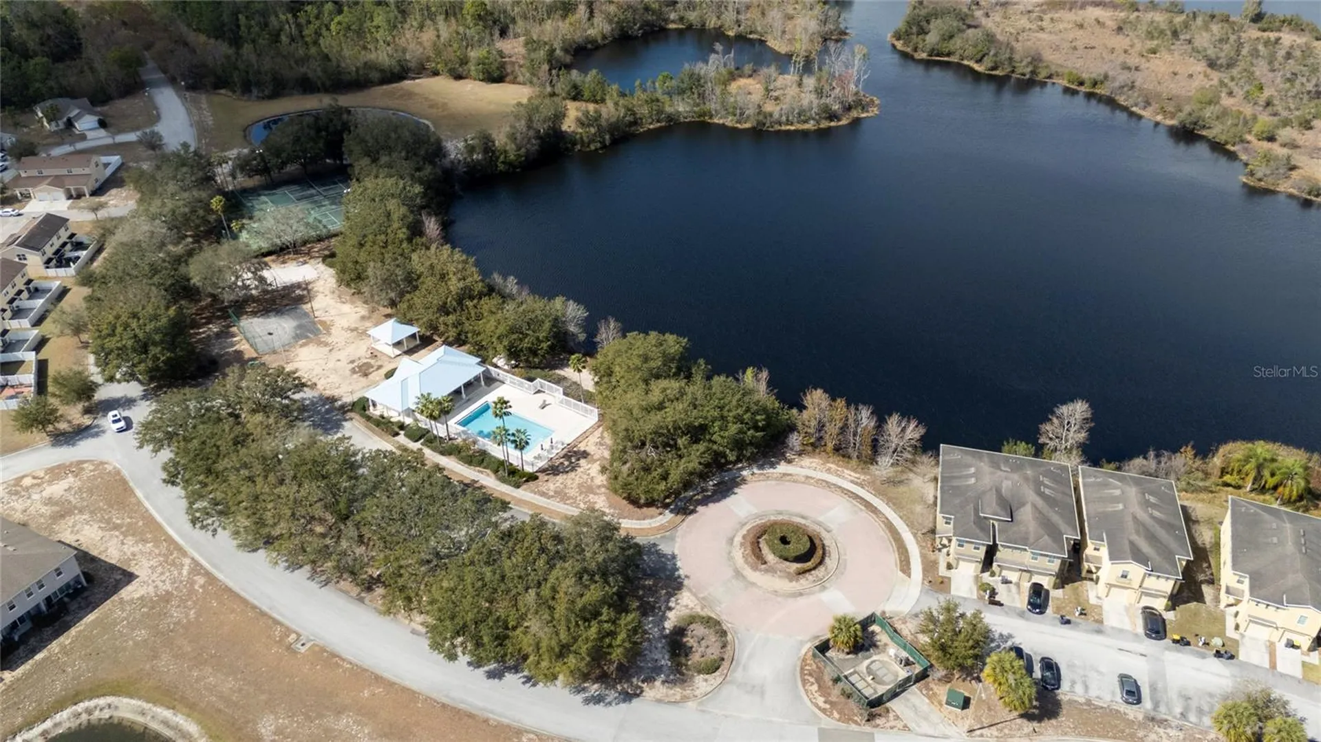 460 Lake Shore Parkway Davenport FL 33896