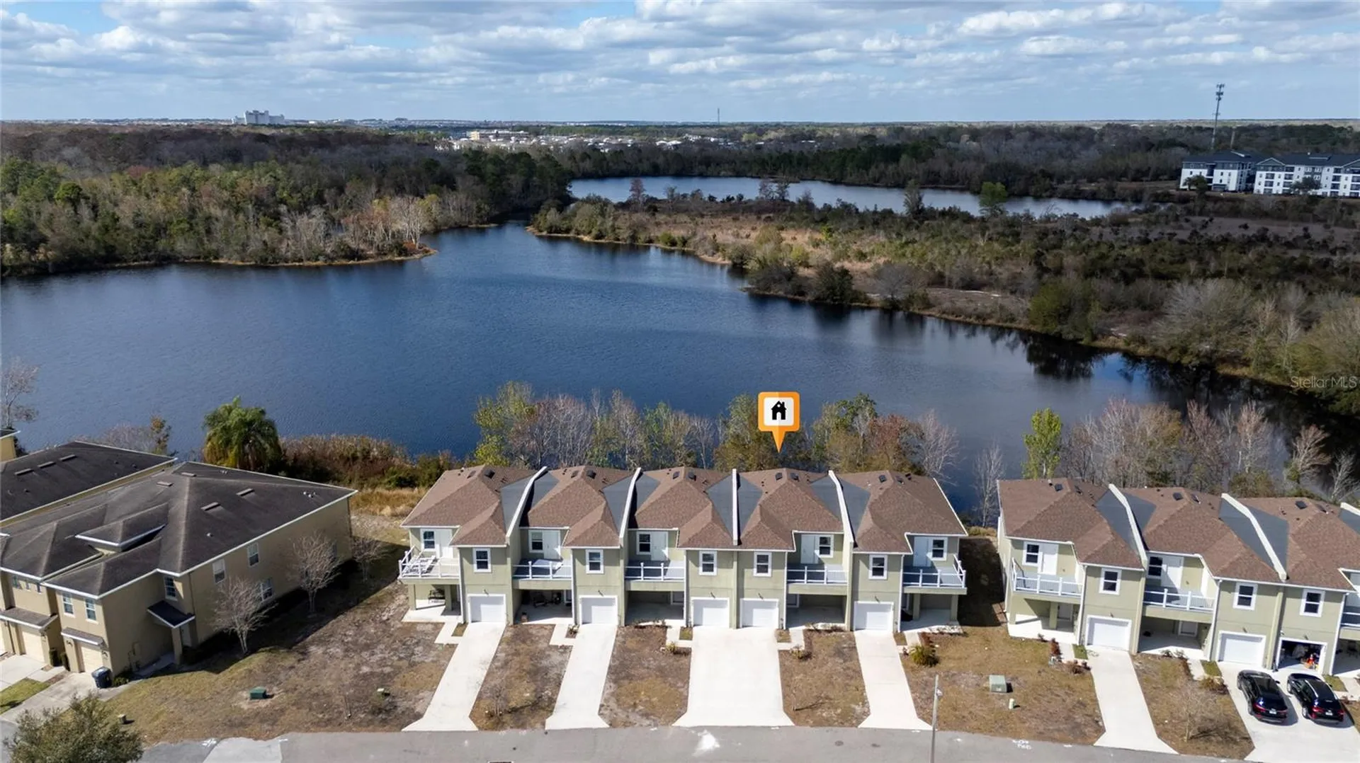 460 Lake Shore Parkway Davenport FL 33896