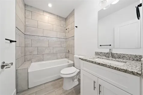 460 Lake Shore Parkway Davenport FL 33896