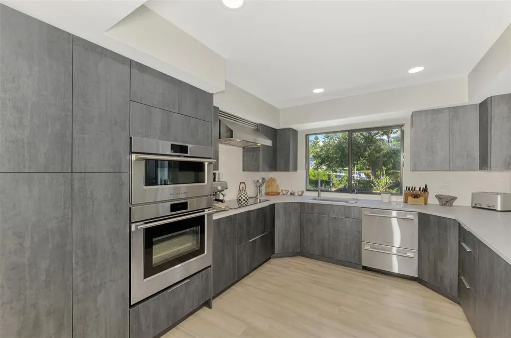 5303 Hidden Harbor Road Sarasota FL 34242
