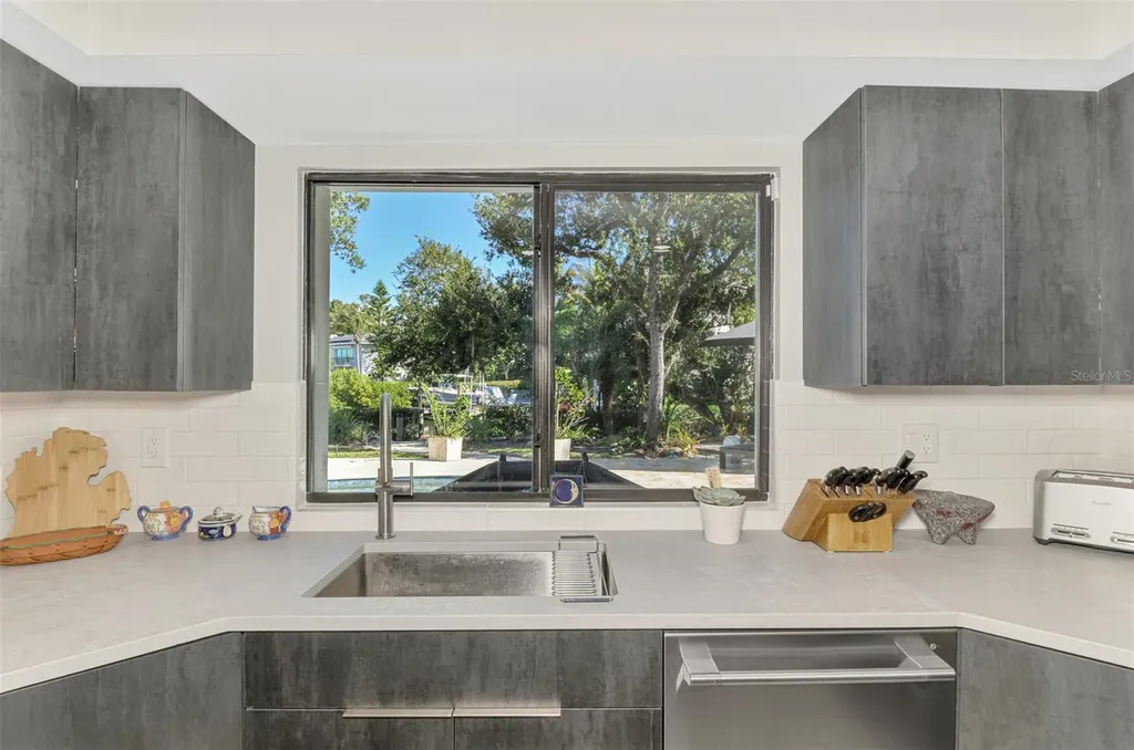 5303 Hidden Harbor Road Sarasota FL 34242