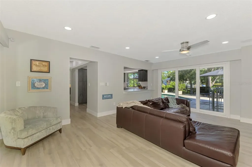 5303 Hidden Harbor Road Sarasota FL 34242