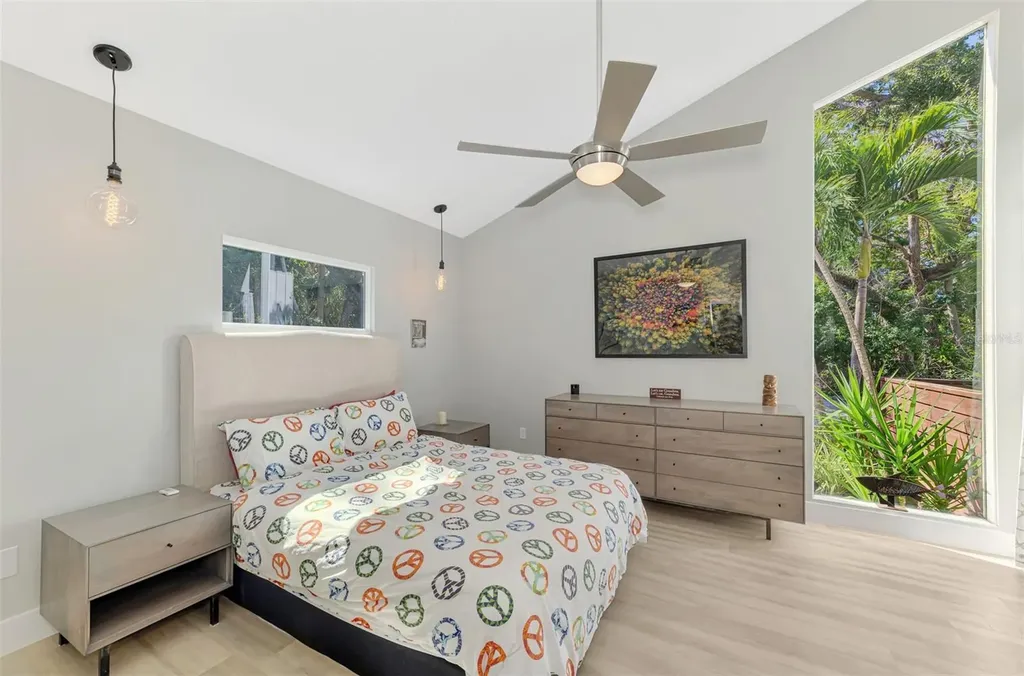 5303 Hidden Harbor Road Sarasota FL 34242